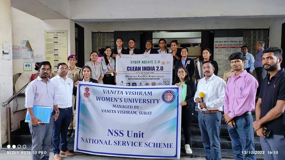 Vanita Vishram Women'S University Surat College Album photo 8